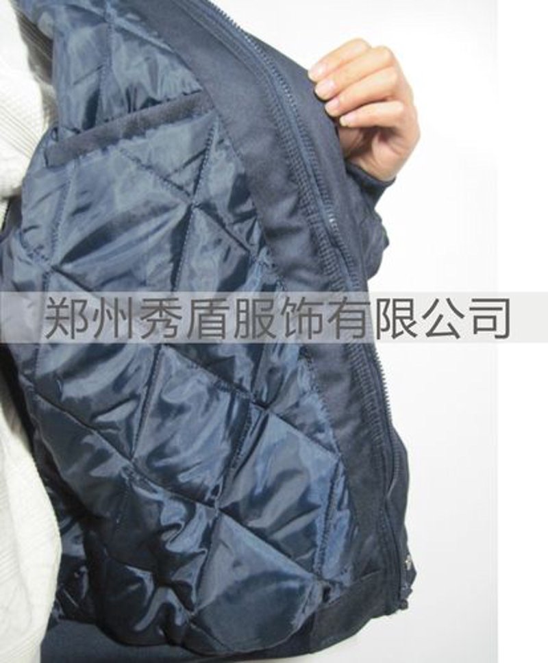 灵璧服装店的经营之道：品牌故事与市场突围