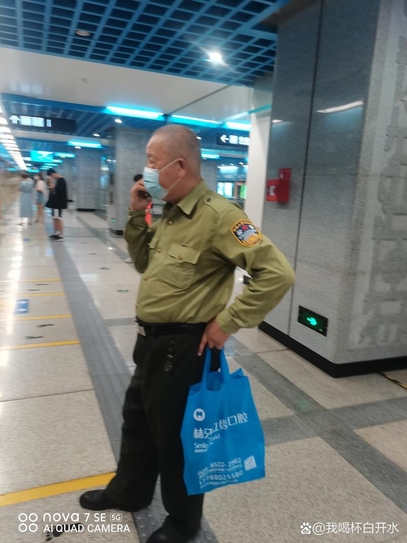 灵璧服装店